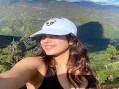 Janhvi Kapoor ने अपने वेकेशन से दोस्तों के साथ शेयर की फोटोज़, वर्कआउट करते हुए भी दीं दिखाई