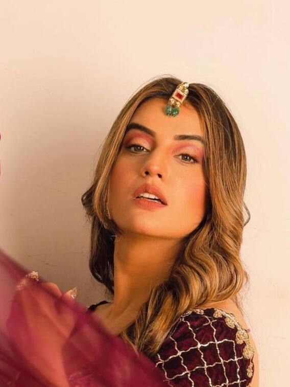 कितनी फीस लेती हैं भोजपुरी की एक्ट्रेसेज?