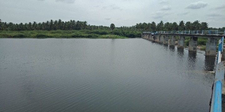 தருமபுரி: கே.ஈச்சம்பாடி அணைக்கட்டில் இருந்து முன்னதாகே தண்ணீர் திறக்க பொதுமக்கள் கோரிக்கை