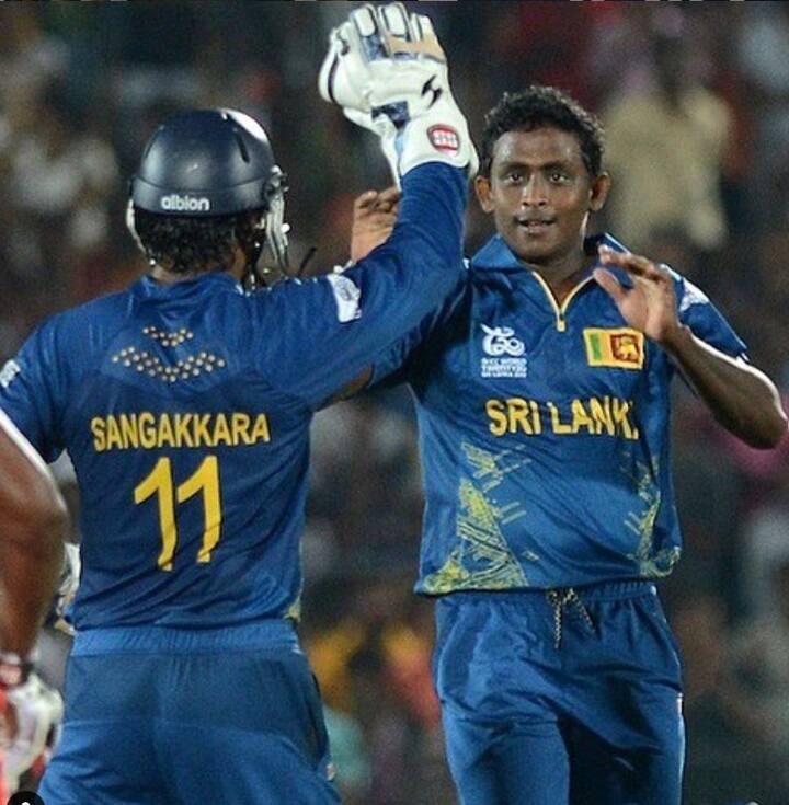 এক সময় বিস্ময় স্পিনার হিসাবে তিনি আন্তর্জাতিক ক্রিকেটে হইচই ফেলে দিয়েছিলেন। শ্রীলঙ্কার সেই অজন্তা মেন্ডিস টি-টোয়েন্টি বিশ্বকাপে ২১ ম্যাচে ৩৫ উইকেট নিয়েছেন।