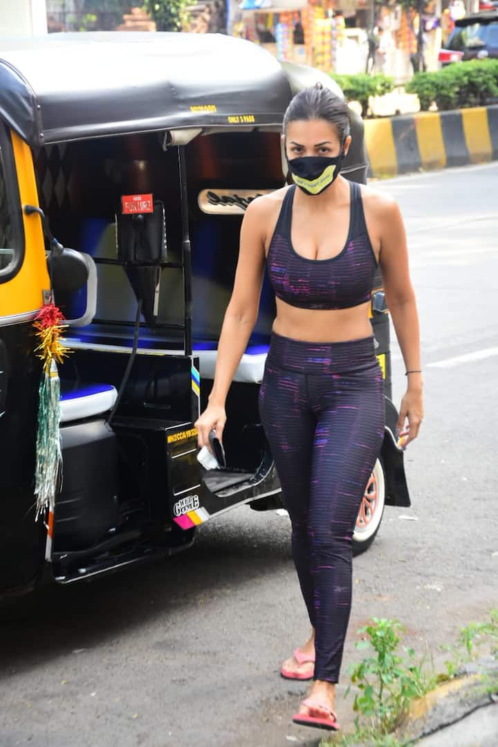 इस दौरान मलाइका अरोड़ा का बेहद जबरदस्त अंदाज देखने को मिला. (Photo Credit: Manav Manglani)