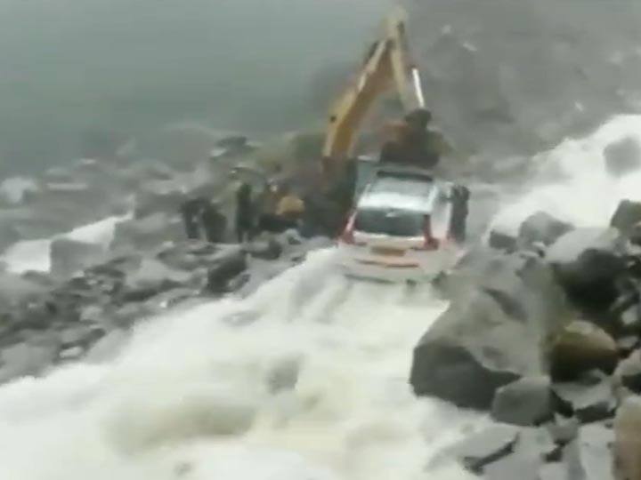 Uttarakhand Rainfall: उत्तराखंड में 'जल प्रलय' से हाहाकार, 5 लोगों की मौत, पीएम मोदी ने की सीएम धामी से बात