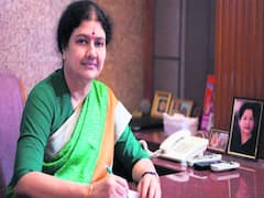 ‘கழகம் காப்போம்... கரம் கோர்ப்போம்... பகை வெல்வோம்’ - சசிகலா கடிதம்!