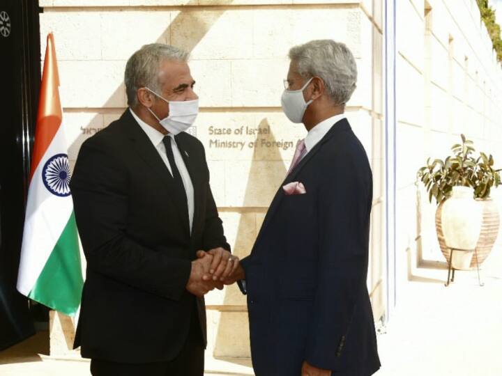 S.Jaishankar Welcomed With Bollywood Hits At Israel's Centre For Persons With Disabilities EAM Jaishankar Gets A Surprise In Israel, Treated To Bollywood Songs At Special Gathering