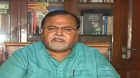 Bangladesh Violence: 'বাংলাদেশের সঙ্গে সম্পর্ক ধর্মের নয়, মানবতা ও সংস্কৃতির ভিত্তিতে', মন্তব্য পার্থ চট্টোপাধ্যায়ের | Bangla News