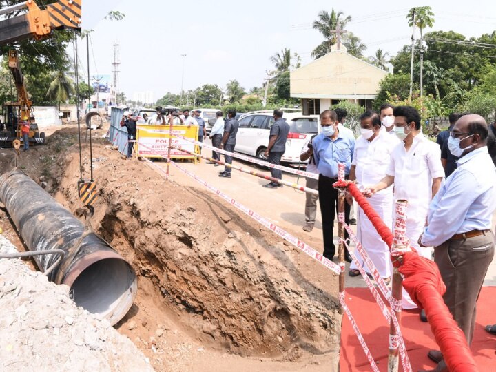 கடல்நீர் குடிநீராக்கும் நிலையப் பணிகளை 2023-க்குள் முடிக்க வேண்டும் - முதல்வர் அறிவுறுத்தல்