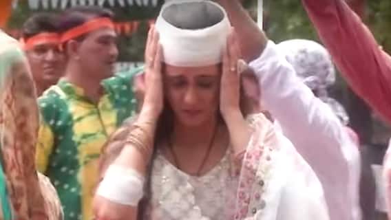 Ghum Hai Kisikey Pyaar Meiin: Virat carries Sai in his arms