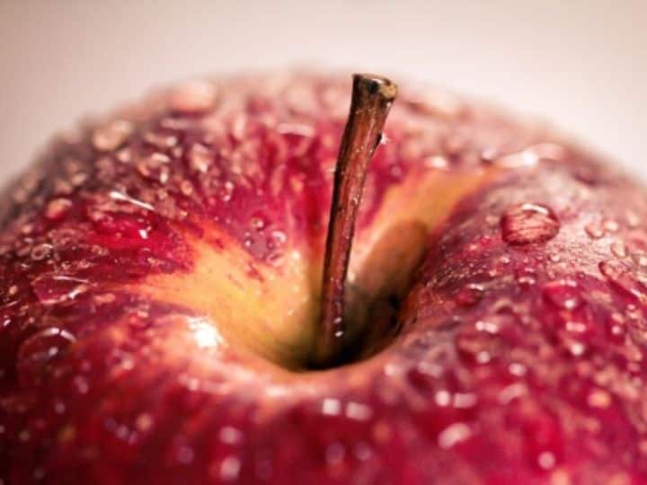 Over 350 Years After Newton, Physicists Analyse Apples To Discover A New Theory Over 350 Years After Newton, Physicists Analyse Apples To Discover A New Theory