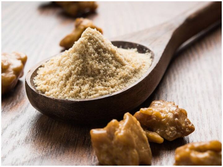 Benefits Of Asafoetida: शरीर के लिए अमृत का काम करेगी हींग, इस तरह से करें इस्तेमाल Benefits Of Asafoetida: शरीर के लिए अमृत का काम करेगी हींग, इस तरह से करें इस्तेमाल