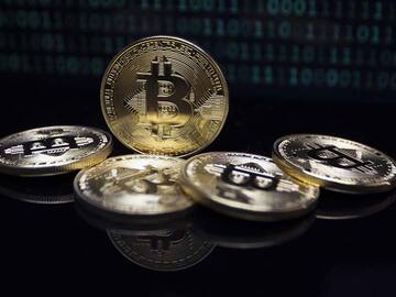 'Legal Or Illegal', Supreme Court Asks Govt To Make Its Stand Clear On Bitcoins