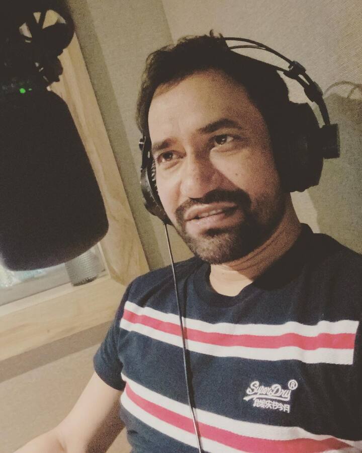 आज की तारीख में निरहुआ के पास मुंबई में शानदार फ्लैट है. उनकी कुल संपत्ति की कीमत 4 से 5 करोड़ आंकी गई है. इसके साथ ही उनके पास गांव में जमीन भी है.