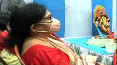 Laxmi Puja 2021: ব্যস্ততা সরিয়ে কোজাগরী লক্ষ্মীপুজোয় ব্যস্ত চন্দ্রিমা ভট্টাচার্য| Bangla News