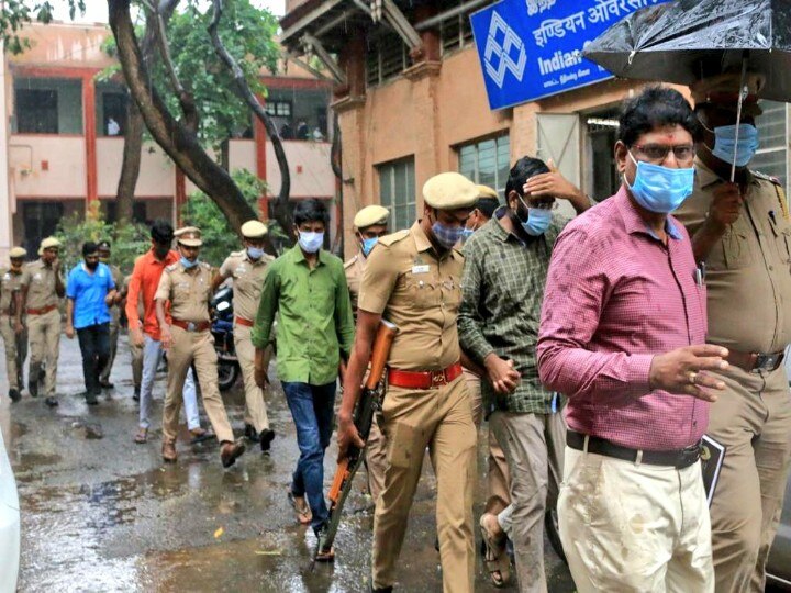 பொள்ளாச்சி பாலியல் வழக்கு குற்றவாளிகளுக்கு சேலம் காவல்துறை காட்டிய சலுகை ; வெளியான அதிர்ச்சி காட்சிகள்