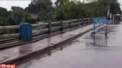 North Bengal Rain: পাহাড়ে লাগাতার বৃষ্টিতে মাটিগাড়ায় বালাসন ব্রিজে ফাটল| Bangla News