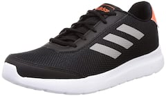 Fashion Tips: सही तरीके से जूते पहनना जानते हैं आप? कभी न करें ऐसी गलती वरना बिगड़ जाएगा स्टाइल