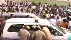 Priyanka Gandhi VS Uttar Pradesh Police once again | Bharat Ki Baat