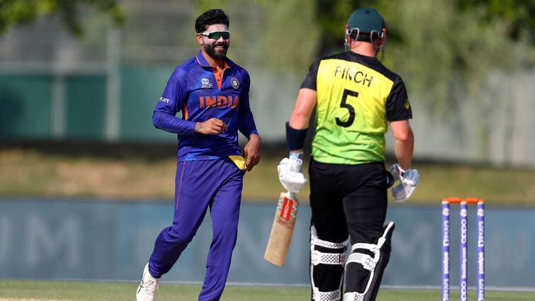 ICC T20 WC 2021: Australia given target of 153 runs against India in Warm up Match at Dubai International Stadium IND vs AUS, 1 Innings Highlight: দাপট স্পিনারদের, অস্ট্রেলিয়ার বিরুদ্ধে ম্যাচ জিততে ভারতের চাই ১৫৩ রান