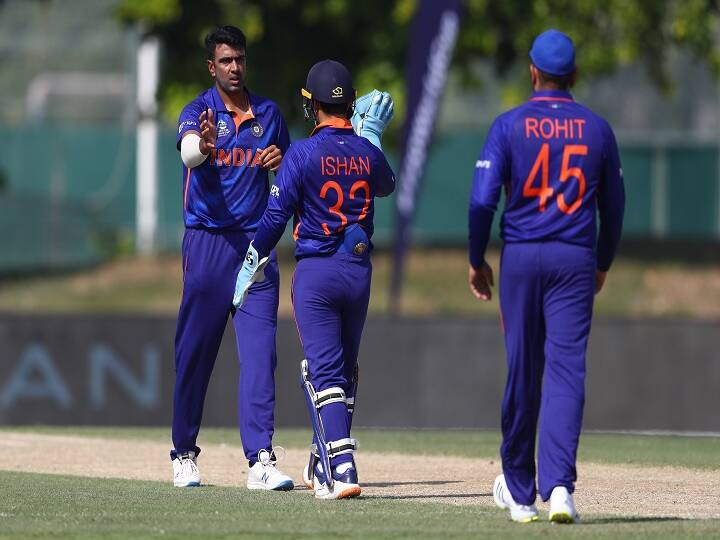 ICC T20 WC 2021, IND Vs AUS:  R Ashwin takes two wickets in two balls in warm up match ICC T20 WC 2021, IND Vs AUS:  કોહલી દ્વારા જેની અવગણના કરવામાં આવે છે તેણે રોહિતની કેપ્ટનશિપમાં પ્રથમ ઓવરમાં જ ઓસ્ટ્રેલિયાની ટીમમાં પાડી દીધો સોંપો, જાણો વિગત