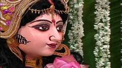 Laxmi Puja 2021: কোজাগরী পূর্ণিমায় লক্ষ্মীদেবীর বন্দনায় তারকারা | Bangla News