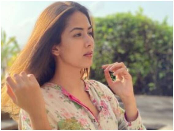 Maldives के समुद्र तट पर Mira Kapoor ने किया Surya Namaskar, सोशल मीडिया पर वायरल हुआ वीडियो Maldives के समुद्र तट पर Mira Kapoor ने किया Surya Namaskar, सोशल मीडिया पर वायरल हुआ वीडियो