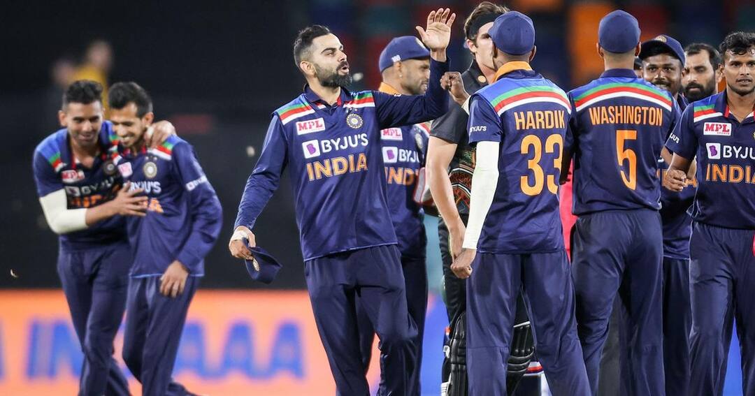 T20 WC, આજે ઓસ્ટ્રેલિયા સામે આ બે અનુભવી ખેલાડીઓનુ પત્તુ કપાશે, તેમની જગ્યાએ રમશે આ બે ઓલરાઉન્ડરો, જાણો વિગતે t20 wc: Second warm up match between ind vs aus, see playing eleven T20 WC, આજે ઓસ્ટ્રેલિયા સામે આ બે અનુભવી ખેલાડીઓનુ પત્તુ કપાશે, તેમની જગ્યાએ રમશે આ બે ઓલરાઉન્ડરો, જાણો વિગતે