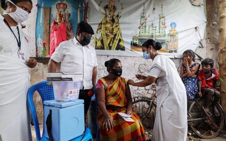 Vaksinasi COVID: Negara Diperintah oleh BJP atau Oposisi?  Di mana lebih banyak vaksinasi korona terjadi?
