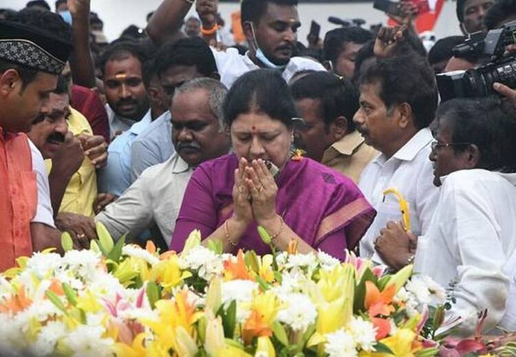 Sasikala says government is Amma government I am the one who will bring it tnn மீண்டும் தேர்தல் அரசியலா ? - ஜெயலலிதா நினைவிடத்தில் சசிகலா பேசியது என்ன?