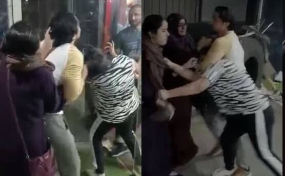 MP News : A husband caught abusing situation with girlfriend in gym and wife trashed યુવક જીમમાં પ્રેમિકા સાથે મનાવી રહ્યો હતો રંગરેલિયાં ને પત્નિ બહેન સાથે પહોંચી ગઈ, પછી શું થયું ? જુઓ વીડિયો