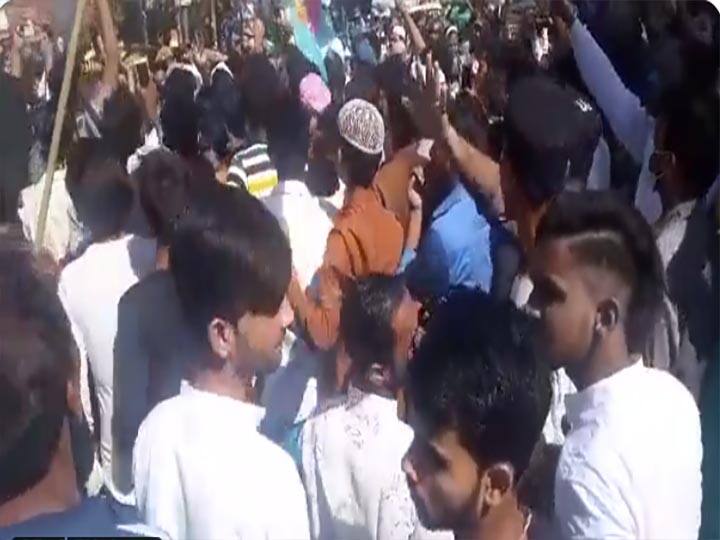 Case registered on 300 people for conducting religious Procession in Kanpur ann Kanpur Police Action: रोक के बावजूद जुलूस ए मोहम्मदी निकालने पर कार्रवाई, 300 लोगों पर दर्ज हुआ मुकदमा
