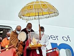 Kushinagar Airport: पीएम मोदी ने कुशीनगर इंटरनेशनल एयरपोर्ट का किया उद्घाटन, 2 करोड़ लोगों को मिलेगा फायदा, तस्वीरों में देखें नजारा