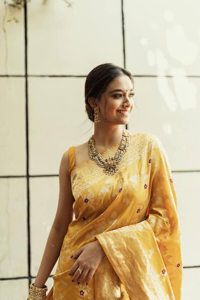 இரவாக நீ நிலவாக நான்உறவாடும் நேரம் சுகம் தானடா