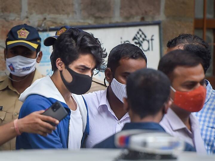 Mumbai Cruise Drugs Case Aryan Khan's bail application to be heard again today Drug Case : आर्यन खानच्या जामीन अर्जावर आज पुन्हा सुनावणी; आर्यनकडे कोणतेही ड्रग्ज सापडले नसल्याचा वकील रोहतगींचा युक्तिवाद