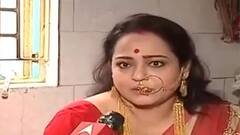 Laxmi Puja 2021: বাড়িতে অঘটন, এবারেও জৌলুসহীন লক্ষ্মীপুজো অপরাজিতার পরিবারে | Bangla News