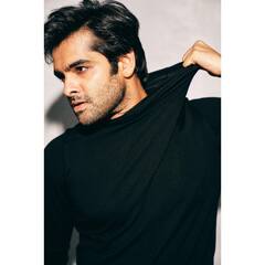 Ram Pothineni: బ్లాక్ టీ షర్ట్‌లో చాక్లెట్ బాయ్ రామ్..