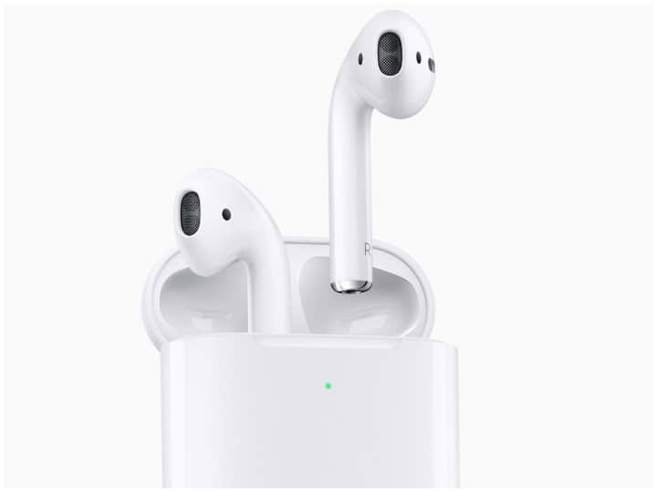 Apple AirPods 2 getting huge price cut after the launch of Apple AirPods 3 know what is the new price Apple AirPods 3 के लॉन्च होते ही AirPods 2 के दाम में हुई भारी कटौती, जानिए क्या है नई कीमत