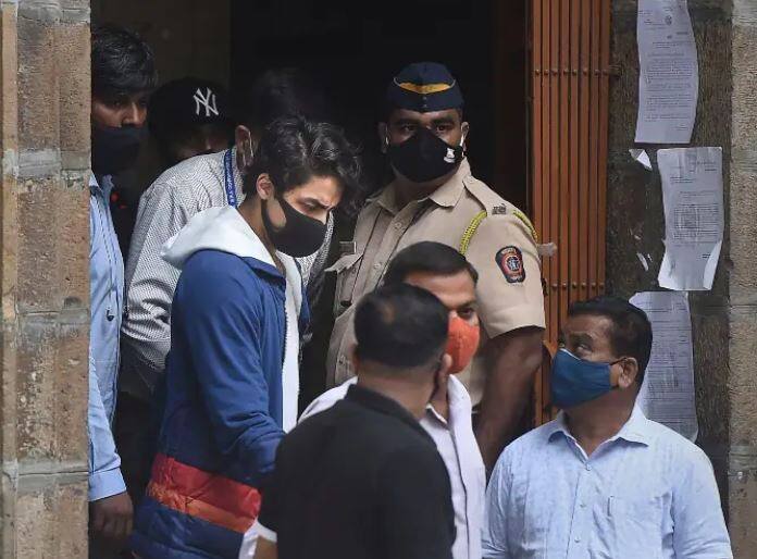 mumbai ncb court extends judicial custody of aryan khan till oct 30 Aryan Khan Drugs Case: કોર્ટે આર્યન ખાનની કસ્ટડી વધારી, જાણો હવે ક્યાં સુધી રહેવું પડશે જેલમાં