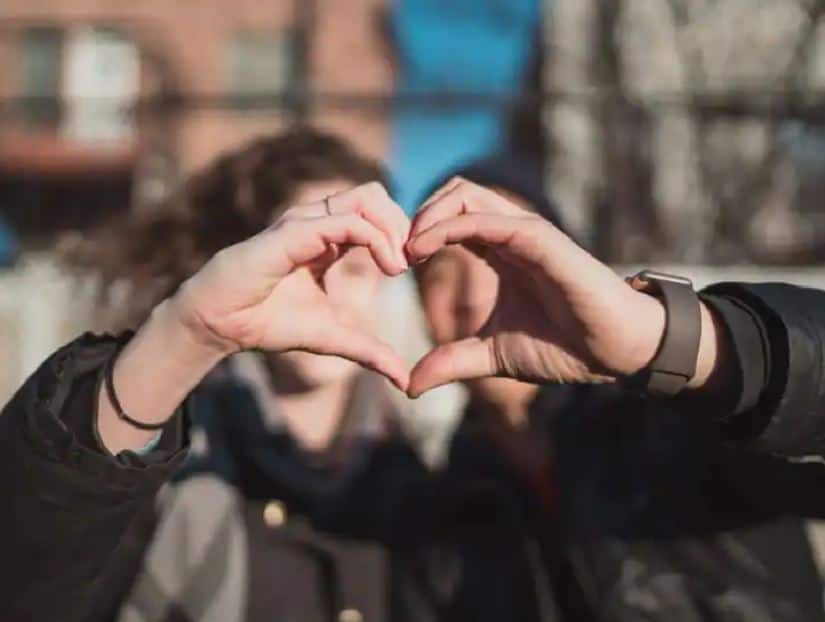 taking your partner for granted here are 4 ways to find out क्या आप भी अपने पार्टनर को कम अहमियत देते हैं? इन 4 बातों पर करें गौर