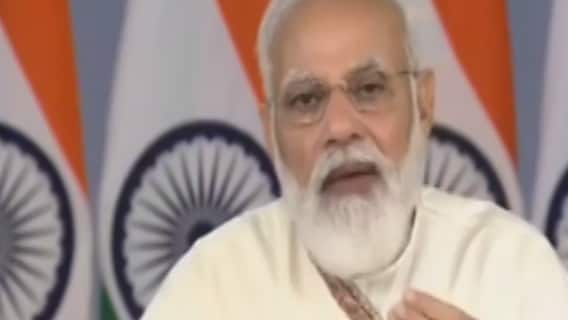 કોરોના વેક્સિનેશનમાં ઐતિહાસિક સિદ્ધી હાંસિલ કરવા બદલ PMએ ફ્રન્ટ લાઈન વર્કર્સનો માન્યો આભાર