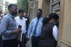 Aryan Khan Drug Case: NCB की टीम पहुंची Shahrukh Khan के घर 'मन्नत', जानिए फिर क्या हुआ?