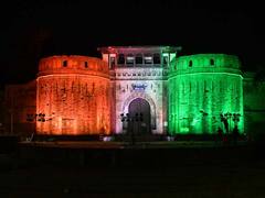 100 Crore Vaccination : लसोत्सव... देशात विक्रम 100 कोटी डोस पूर्ण, देशातल्या 100 ऐतिहासिक वास्तूंना विद्युत रोषणाई!