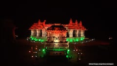 100 crore vaccination: দেশে ১০০ কোটি টিকাকরণ, জাতীয় পতাকার রঙে সেজে উঠল কলকাতার মেটক্যাফে হল, কারেন্সি বিল্ডিং