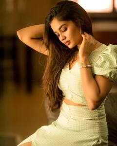 அழகழகா அவ தொிவா... தேஜூ அஸ்வினியின் சமீபத்திய புகைப்படங்கள்