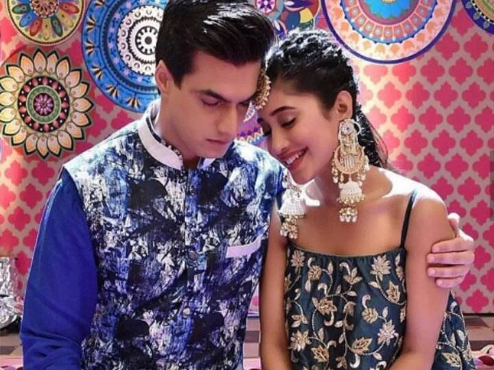 मोहसिन खान (Mohsin Khan) और शिवांगी जोशी (Shivangi Joshi) रिलेशनशिप में थे लेकिन किन्ही कारणों से उनका ब्रेकअप हो गया था. हालांकि उन्होंने इस बारे में कभी बात नहीं की. दोनों ने ये रिश्ता क्या कहलाता है (yeh Rishta Kya Kehlata Hain) में साथ काम किया था, लेकिन अच्छे दोस्त के नाते आज भी दोनों बात करते हैं.