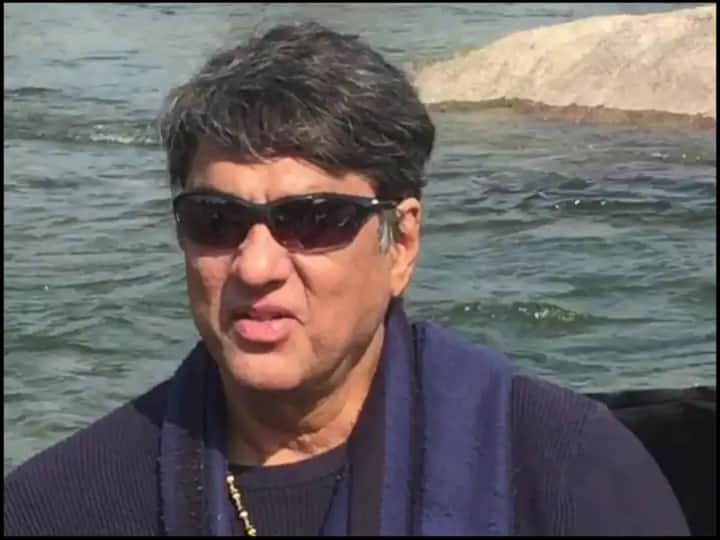 Mumbai Drugs Case: Mukesh Khanna statement on bollywood related drugs case Mumbai Drugs Case: ड्रग्स केस में कार्रवाई पर मुकेश खन्ना बोले- किसका लड़का है, किसकी लड़की है, मुझे कोई फर्क नहीं पड़ता