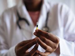 देश में लगे 100 करोड़ टीके: देश का 16 फीसदी आबादी रखने वाला यूपी 12 करोड़ वैक्सीन डोज़ लगाने में कामयाब