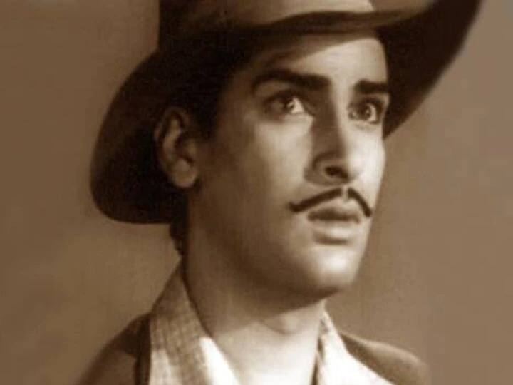 রঙিন রাতে ছবিতে পরিচয় হয় গীতা বালির সঙ্গে। প্রথম দেখাতেই পছন্দ হয়।