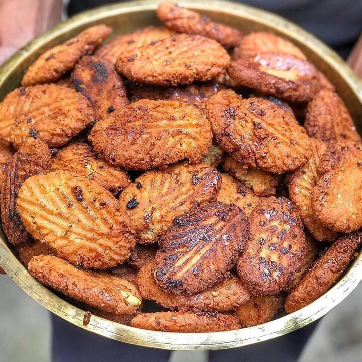 वैसे तो इसे साल में कभी भी बनाया जा सकता है लेकिन छठ के मौके पर इसे प्रसाद के रूप में बनाया जाता है. छठ के मौके पर इसे मिट्टी के चूल्हे और आम की लकड़ी के ईंधन से बनाया जाता है.