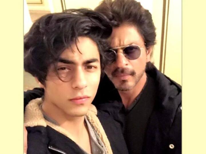 In an old interview, Shah Rukh Khan opened up about his fame and its possible impact on his children जब Shahrukh Khan ने कहा था, 'मेरा नाम और प्रसिद्धि मेरे बच्चों की ज़िंदगी खराब कर सकता है'