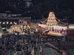 Photo : तिरुपती मंदिरात विशेष प्रवेश पास, जाणून घ्या बुकिंग करण्यासाठी पद्धत!