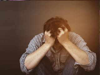 Mental Health : 'या' गोष्टी आहेत मानसिक आजाराची लक्षणं, वेळीच सावध व्हा...
